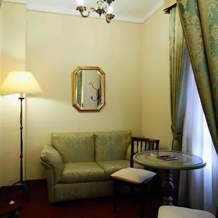 Arnaldo Aquila D'oro Otel 3*