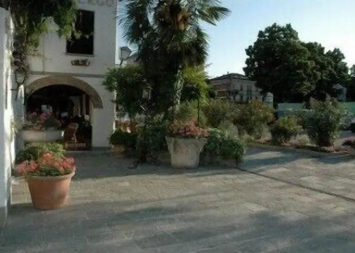 Arnaldo Aquila D'oro Szálloda Rubiera